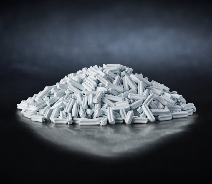 Nickel and vanadium removal catalyst