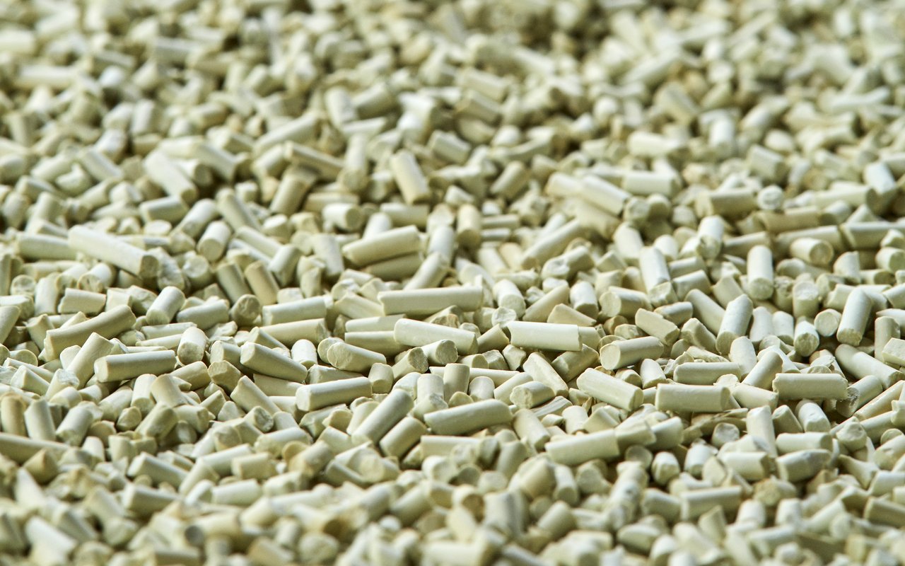 TK-943 catalysts